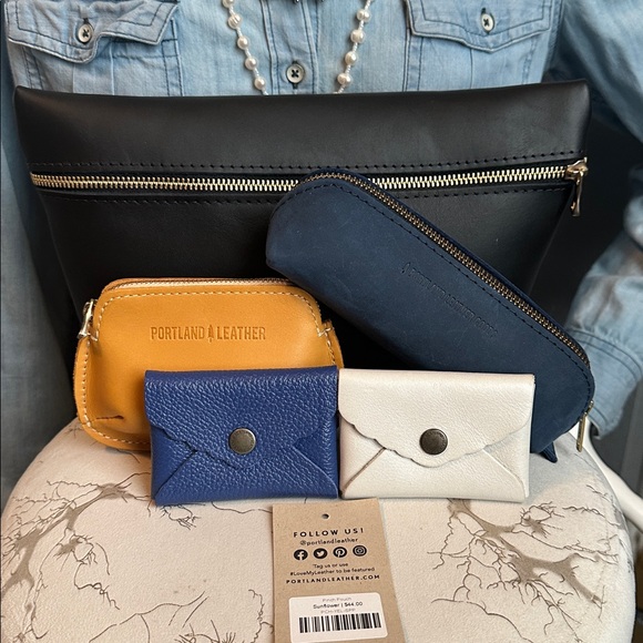 PLG littles bundle XL make up, pinch pouch, ballpark mini Daisy 🌼 - Picture 9 of 10